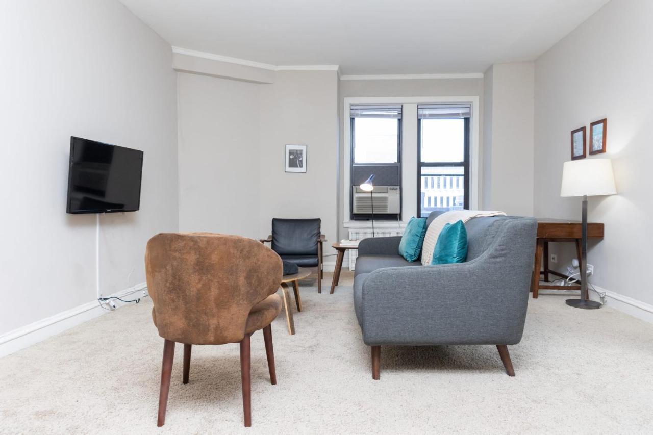Apartment Frontdesk Historic 2 Bedroom Apt By Jackson Park *