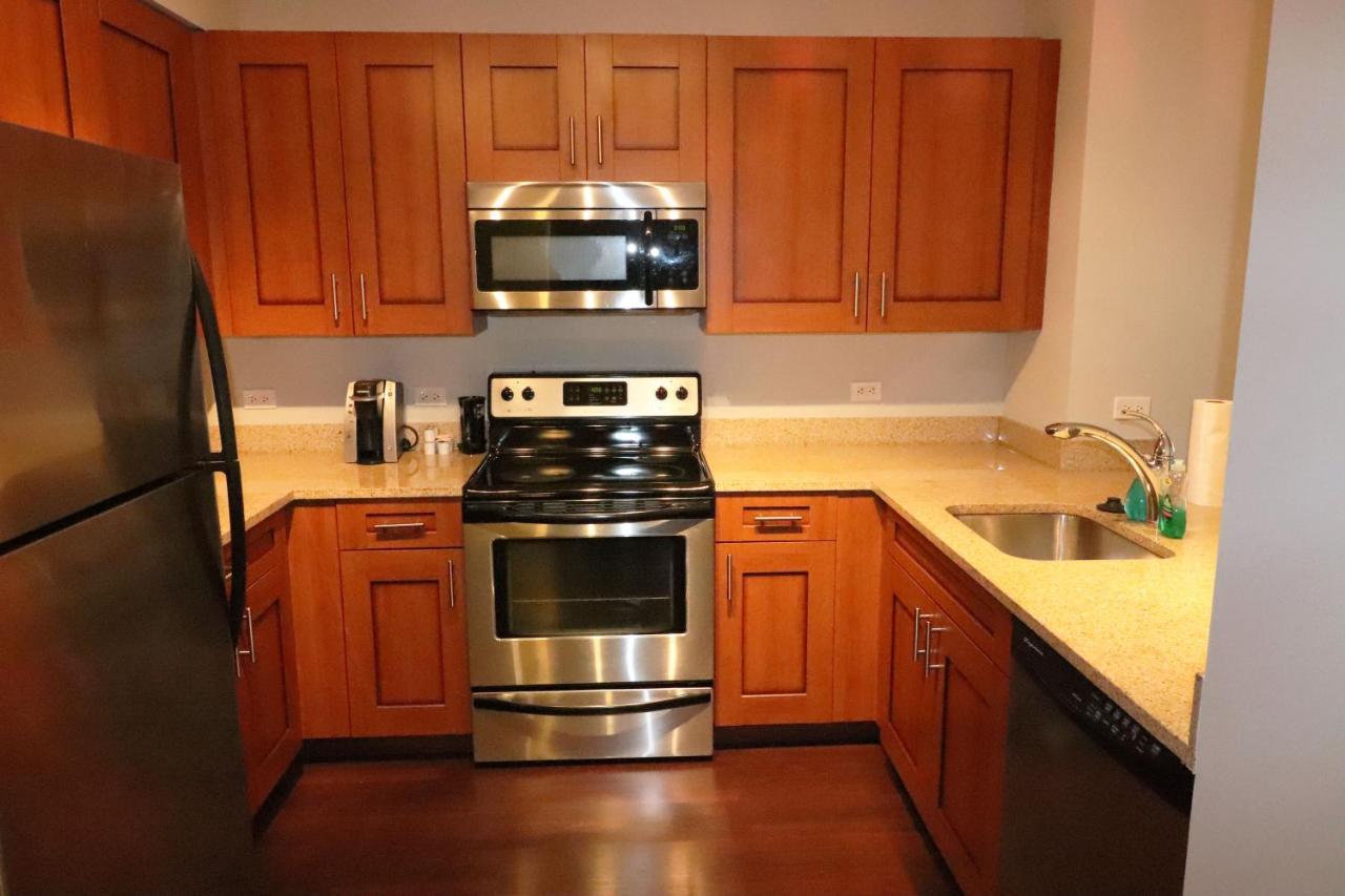 Apartment Dch 215 West Washington *