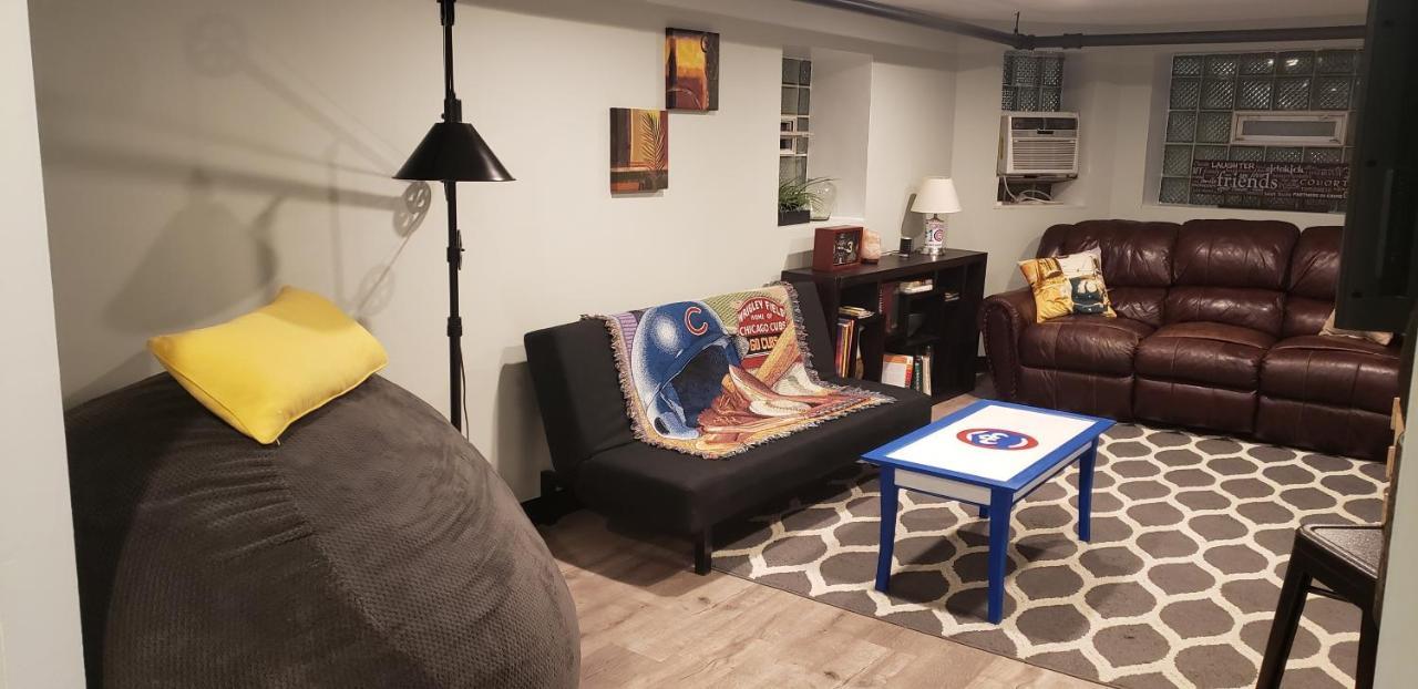 Apartment Wrigleyville Oasis *