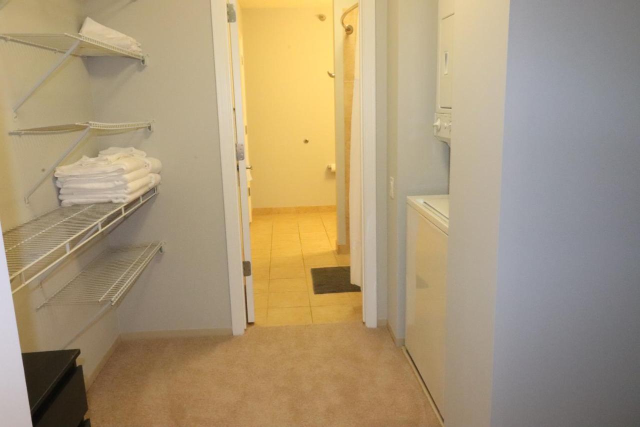 Dch 215 West Washington * Chicago
