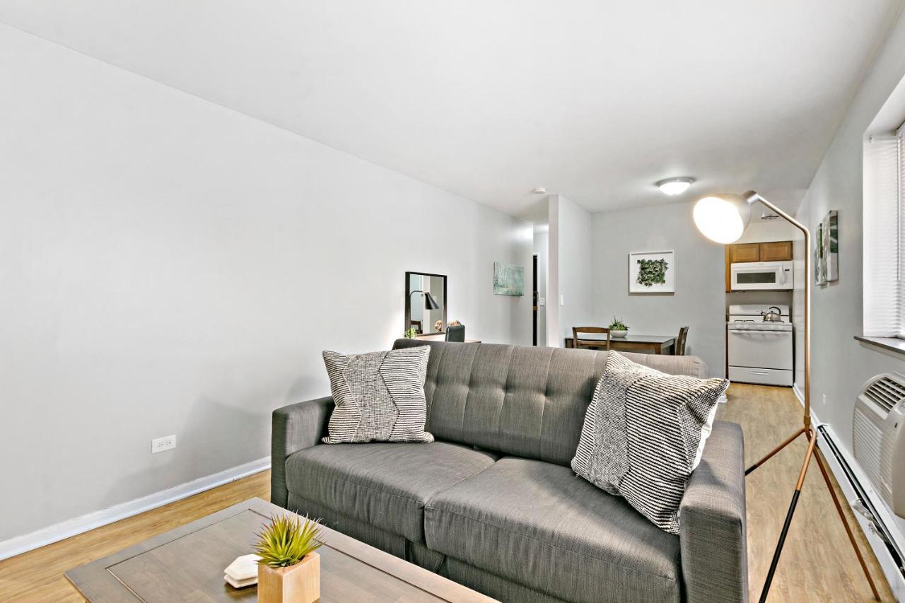 Stunning 1br At Center Of Lakeview - Oakdale 211 Apartment Chicago