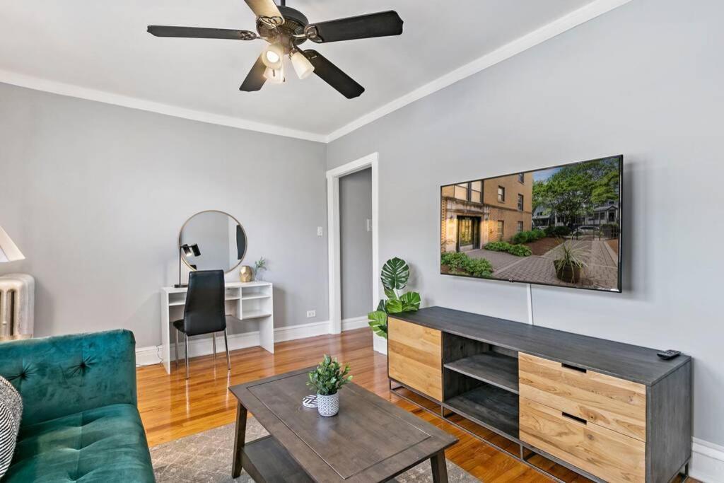 Chic 1br Apt Close To Everything - Marshfield E3 Apartment Chicago
