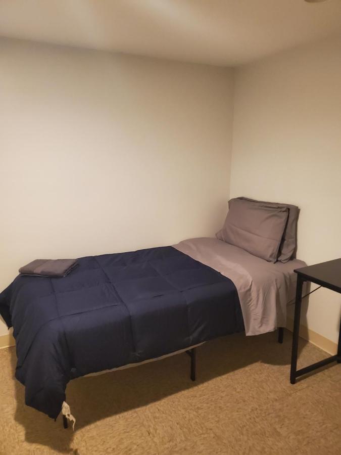 Cornell House Guest house *