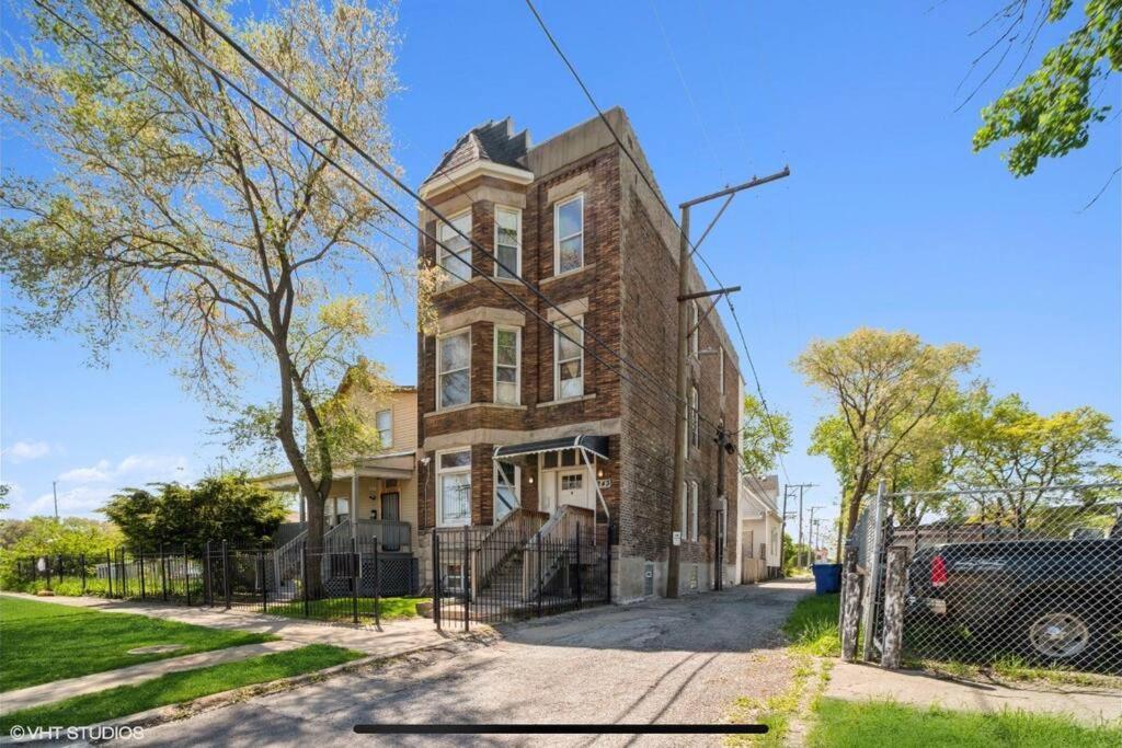 Apartment The Red Line Chicago