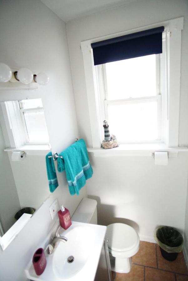 Apartment Cozy 1 Bedroom, 1 Min From Irving Park Blue Line, Free Parking *