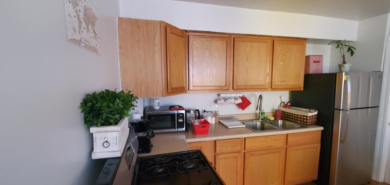 Cozy 1 Bedroom, 1 Min From Irving Park Blue Line, Free Parking