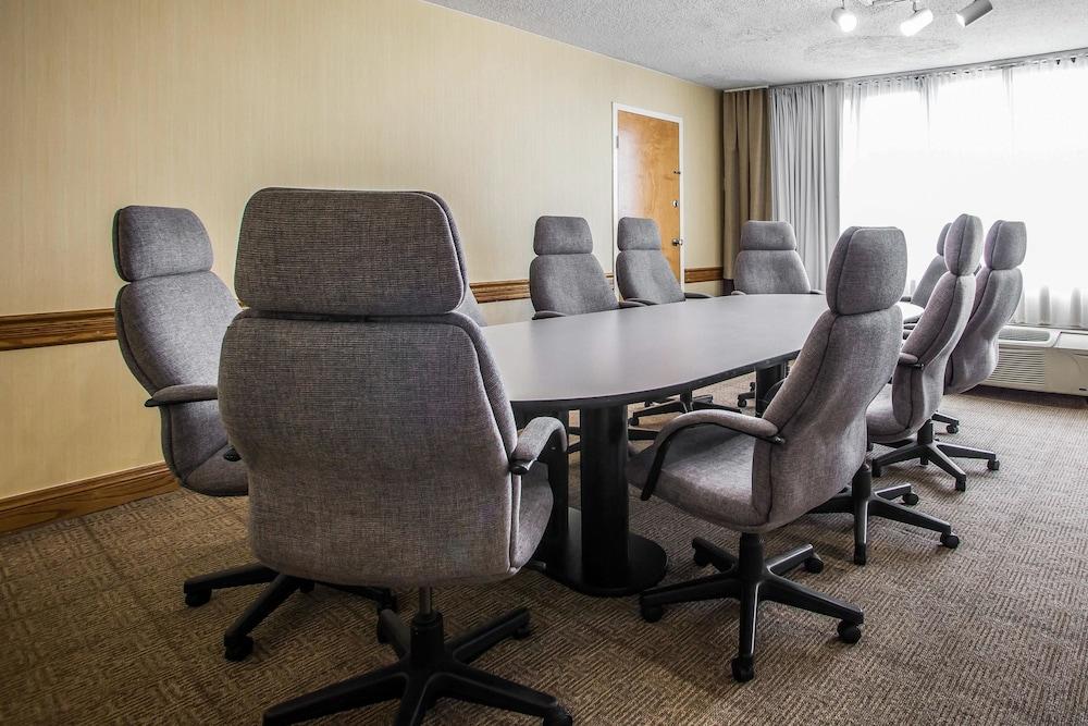 Hotel Holiday Midway Airport S By Ihg