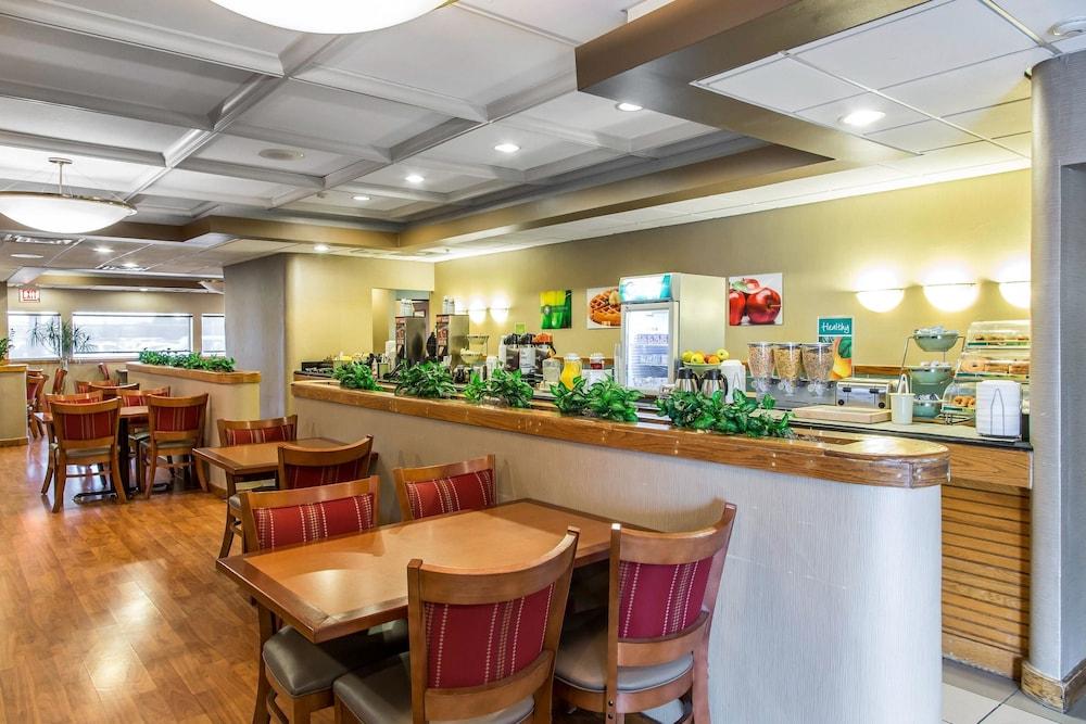 Hotel Holiday Midway Airport S By Ihg