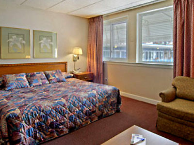 Howard Johnson - Apartment *