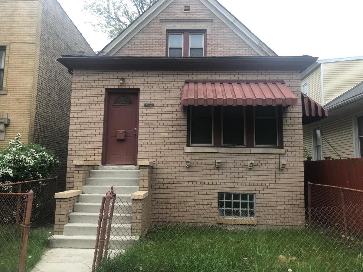Cheerful Bedroom Free Parking Approx 15 Mins To Downtown Chicago! Homestay *