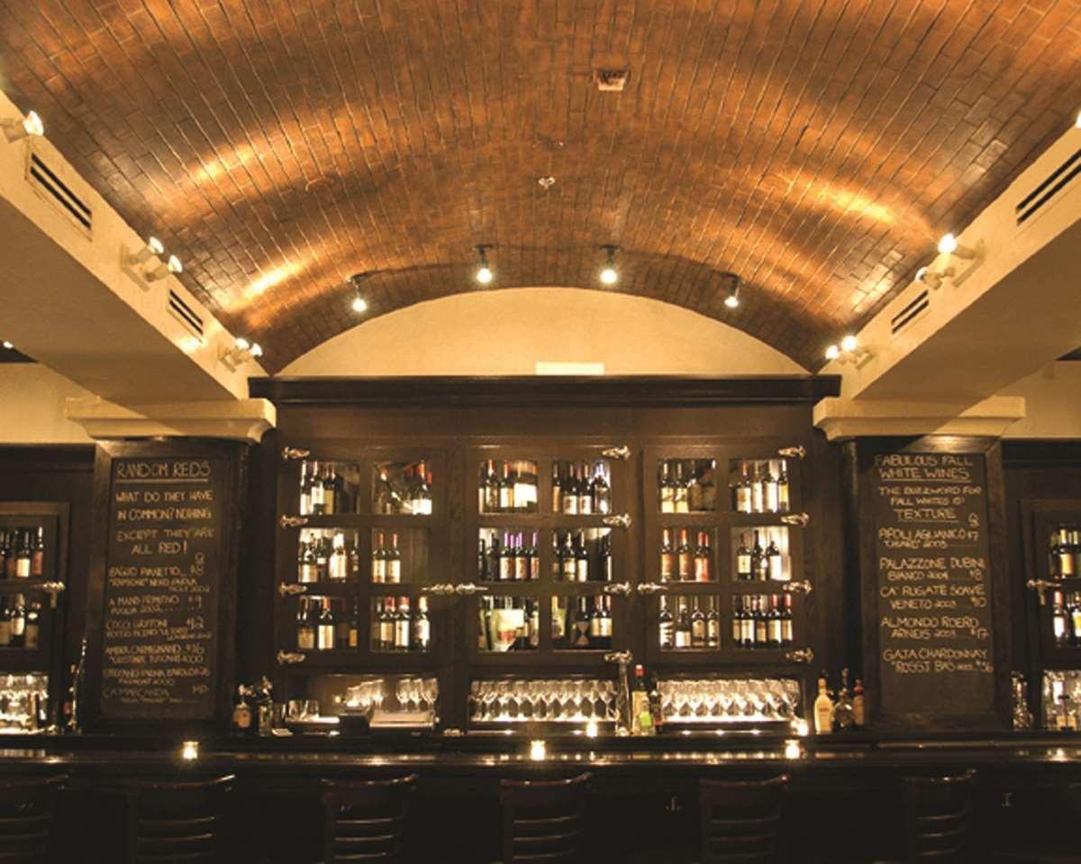 Embassy - Downtown River North Hotel Chicago