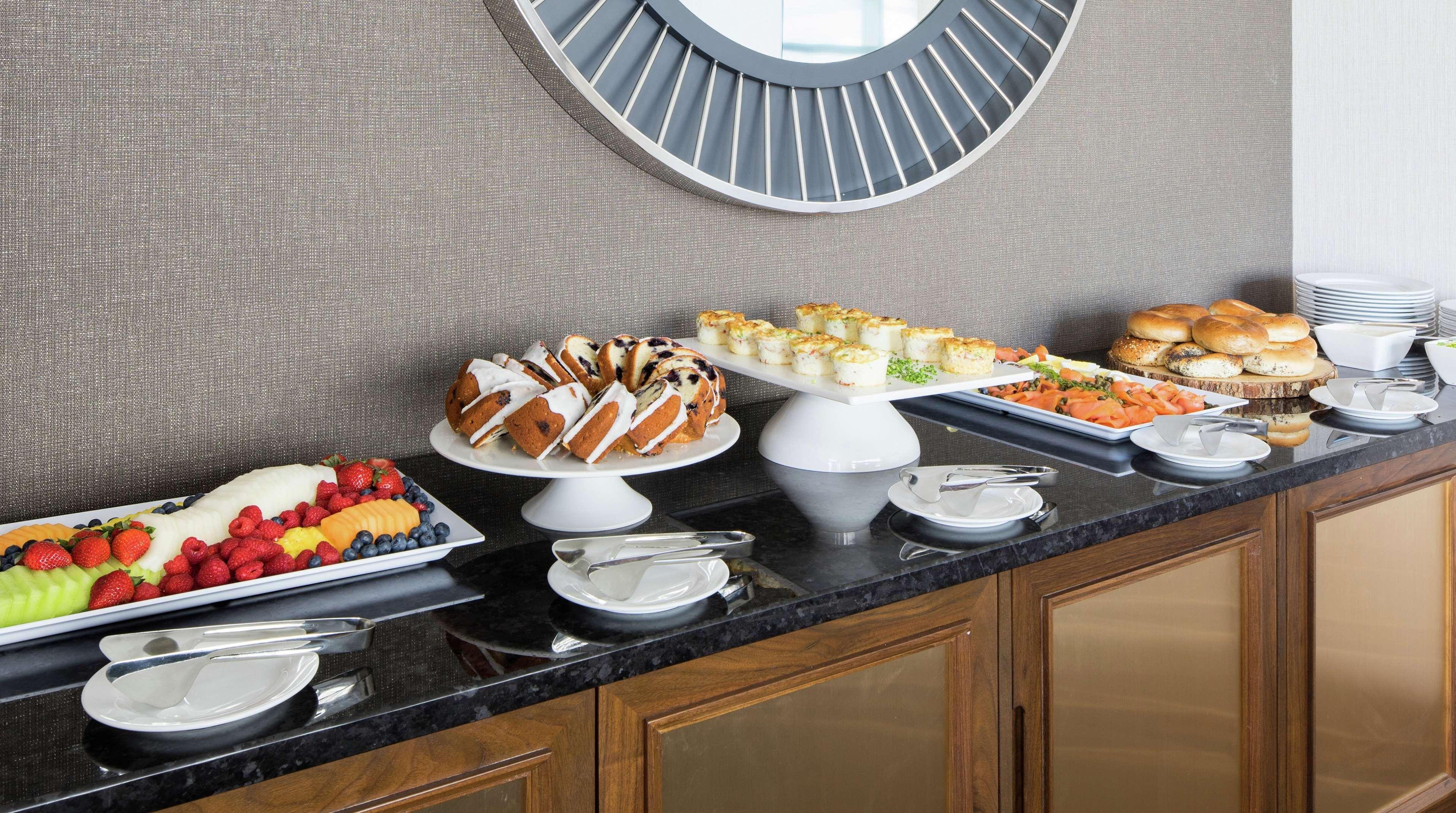 Home2 By Hilton Mccormick Place Chicago