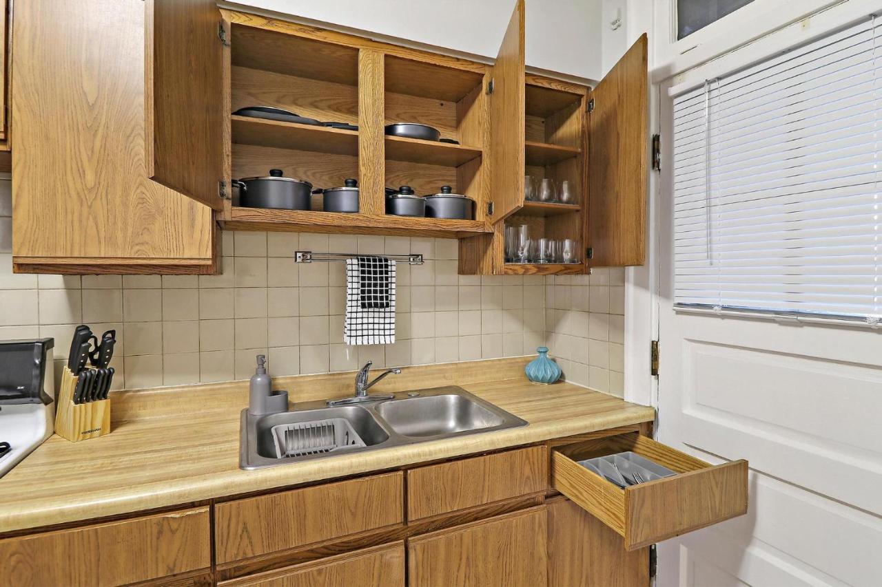 Apartment 1br Contemporary Apt With Laundry Facility - Lockwood 1 & 2 *