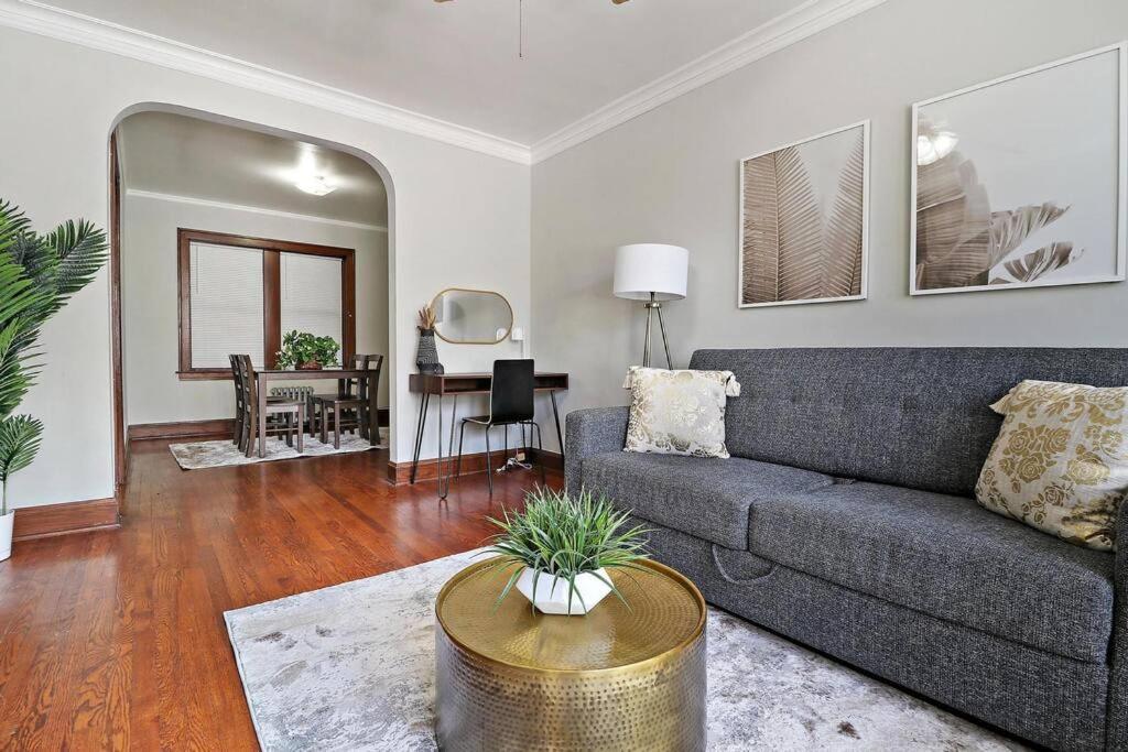 1br Contemporary Apt With Laundry Facility - Lockwood 1 & 2 * Chicago