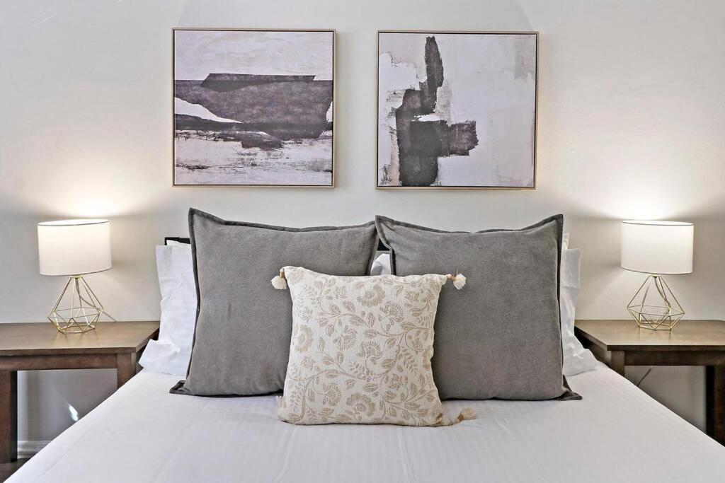 1br Contemporary Apt With Laundry Facility - Lockwood 1 & 2