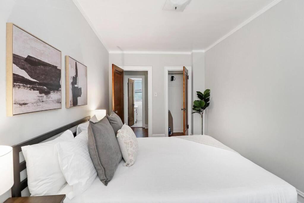1br Contemporary Apt With Laundry Facility - Lockwood 1 & 2 Apartment