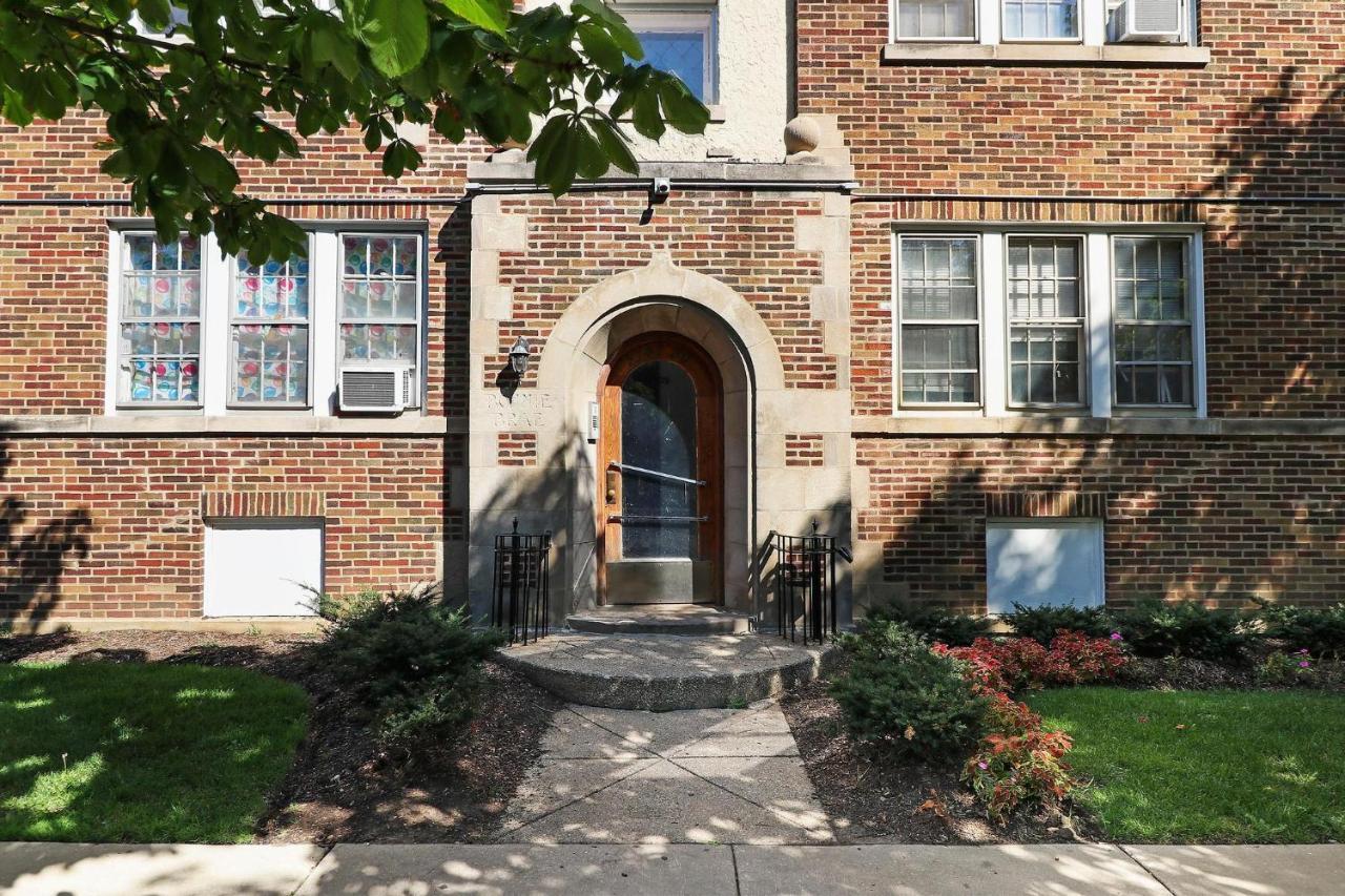 1br Contemporary Apt With Laundry Facility - Lockwood 1 & 2 Apartment Chicago