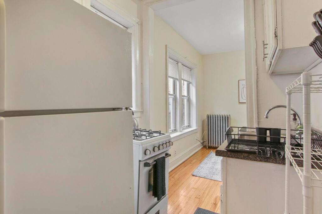 Cozy 1br In Rogers Park - Touhy 2w Apartment *