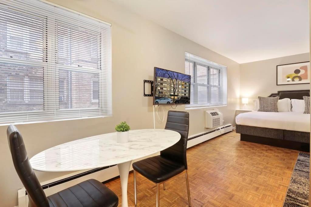 Apartment Fully Furnished Studio Apt In Lakeview - Oakdale 206