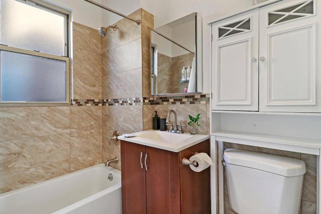 Irving Park 3br With Full Kitchen - Belle Plaine 2w Apartment *
