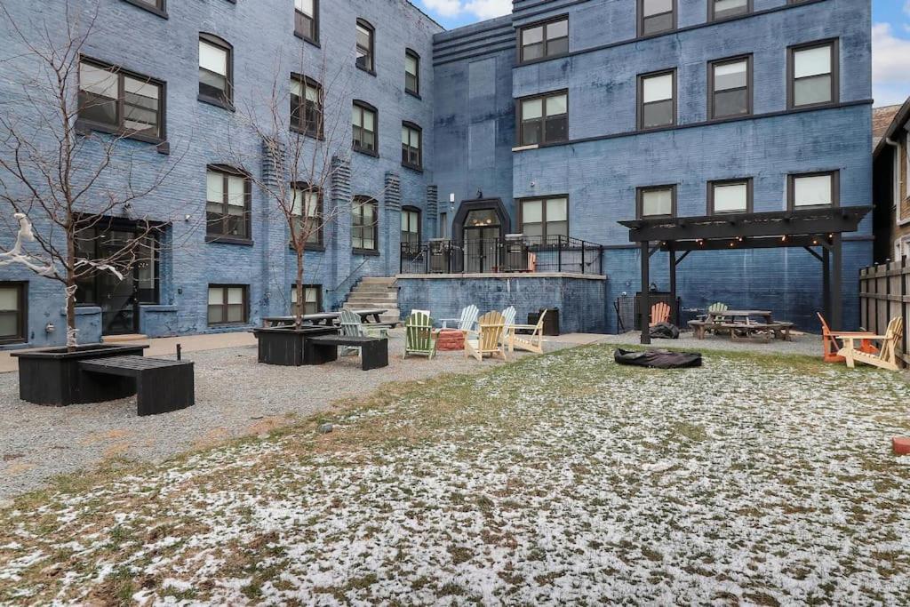 Contemporary 4br Close To Restaurants - Racine 202 Apartment Chicago