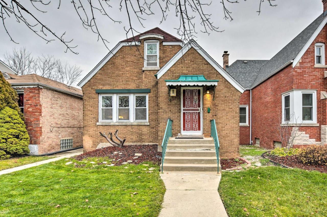 Holiday home With Spacious Yard 14 Mi To Dtwn Chicago