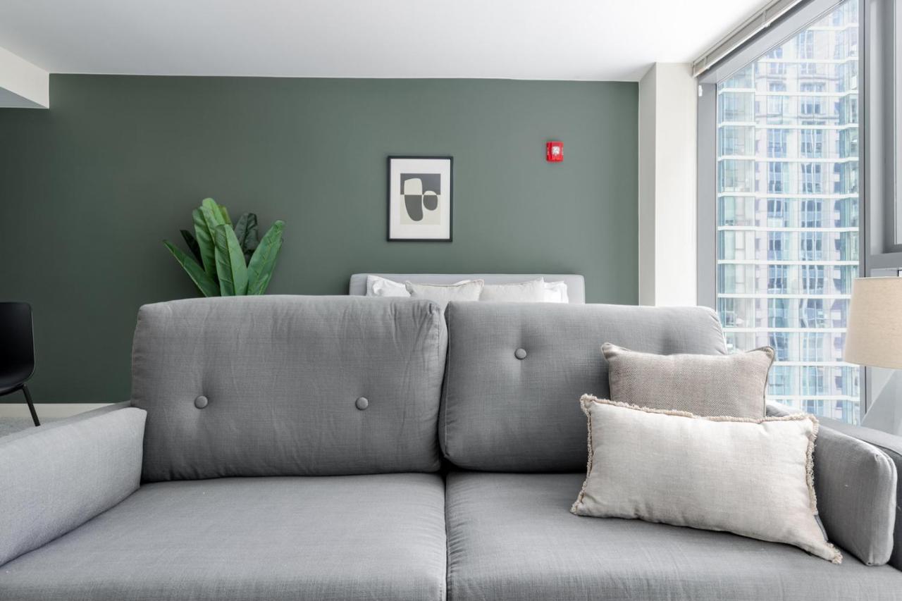 Apartment Loop W Pool Gym Nr Theatre District Chi-248 *