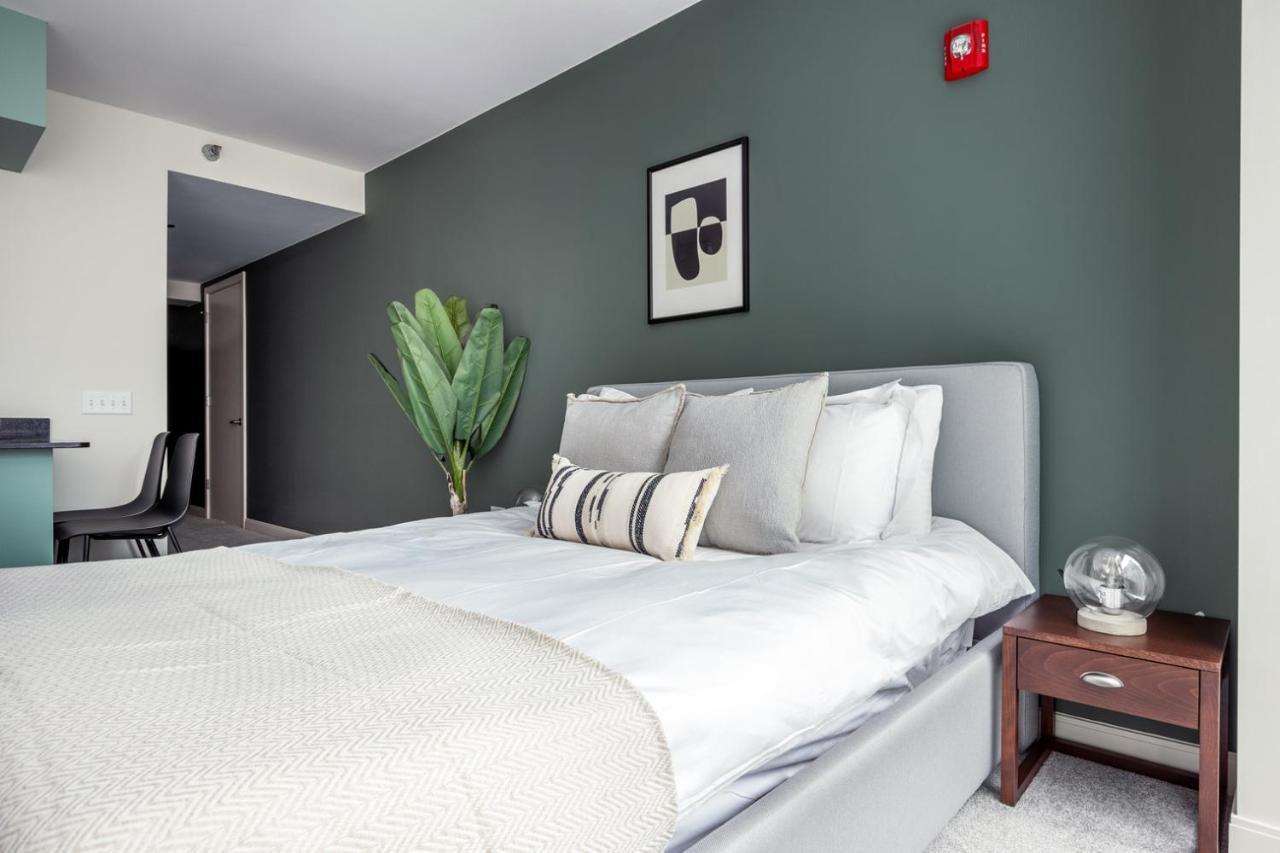 Apartment Loop W Pool Gym Nr Theatre District Chi-248 *