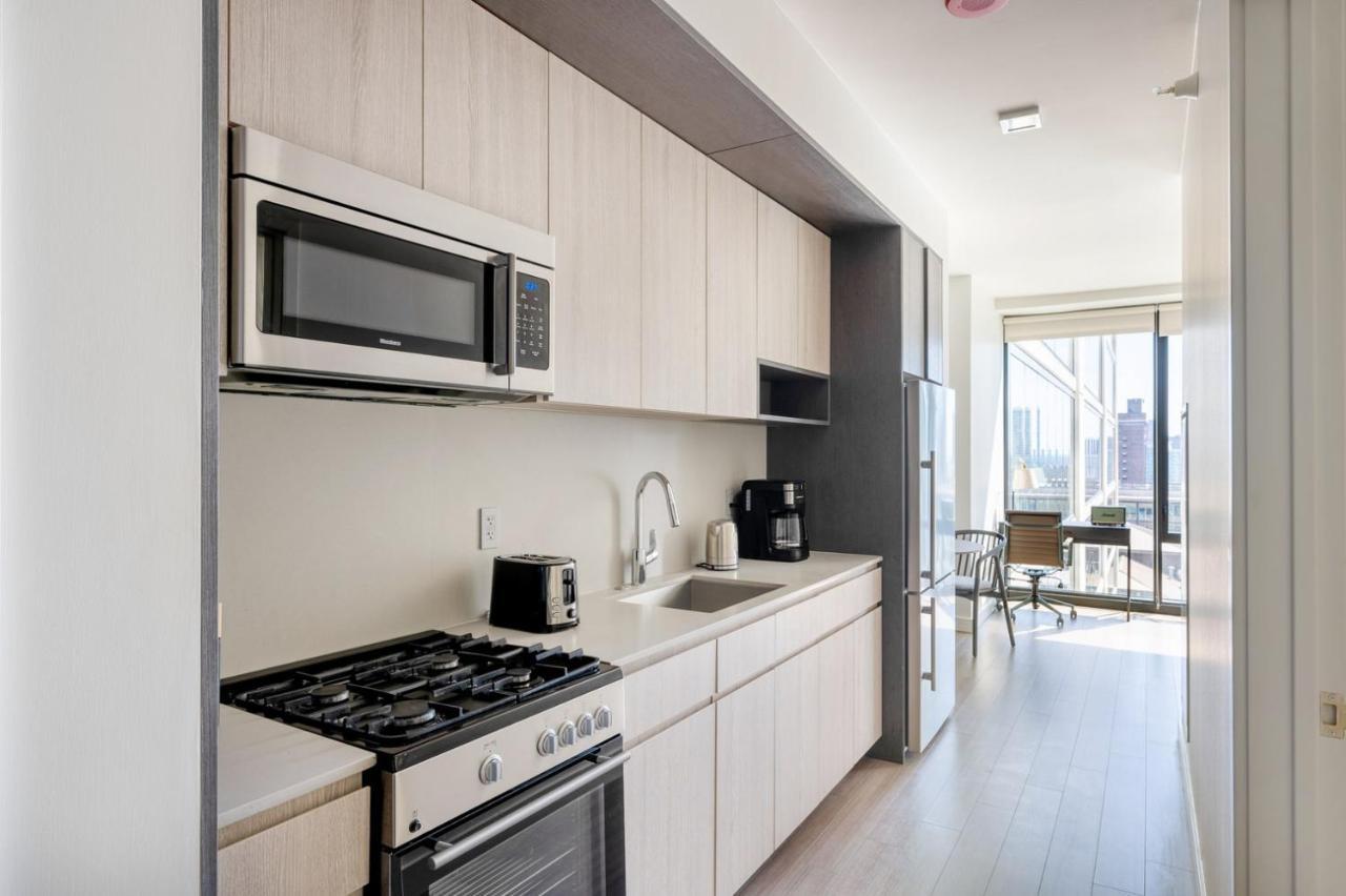 S Loop 1br W Pool Gym Nr Grant Park Chi-743