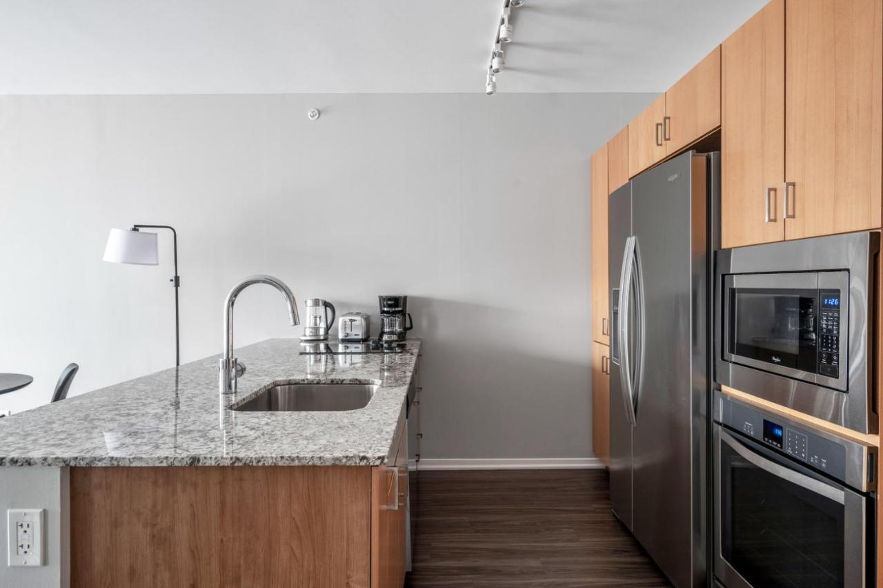 Streeterville 1br W Pool Gym Nr Riverwalk Chi-877