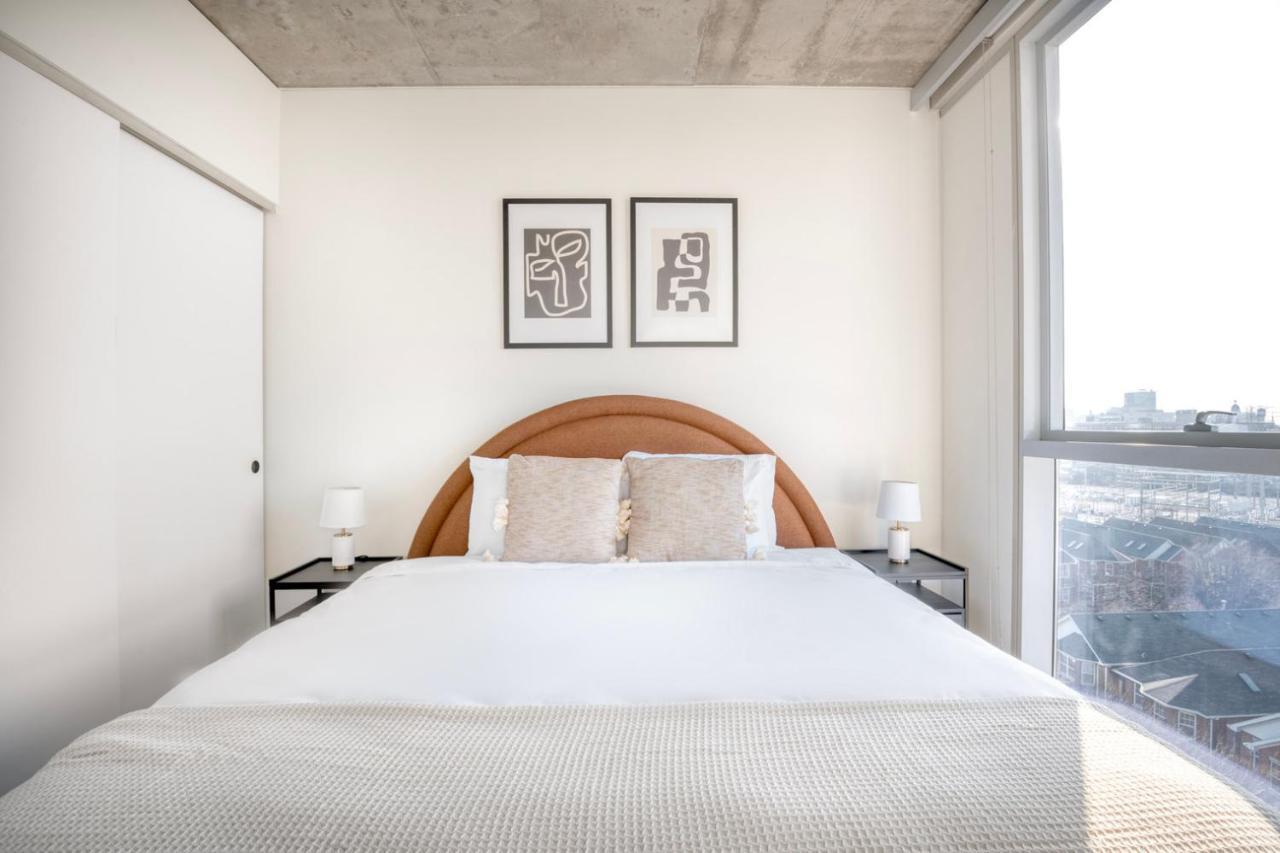 Near North 1br W Doorman Wd Gym Nr I-90 Chi-872 Chicago