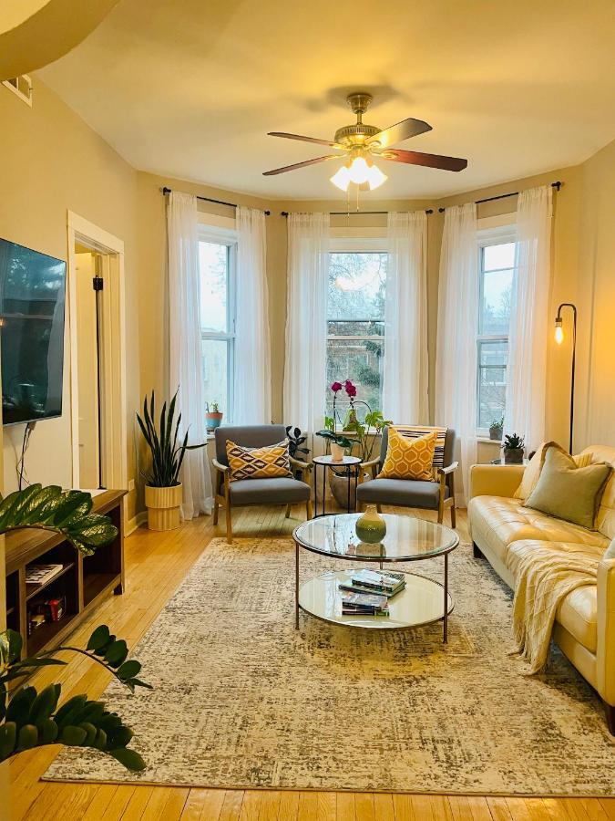 Sunny, Spacious, 3br 1ba Davlin Chicago