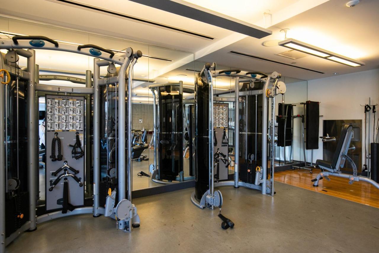 Near North 1br W Doorman Wd Gym Nr I-90 Chi-872