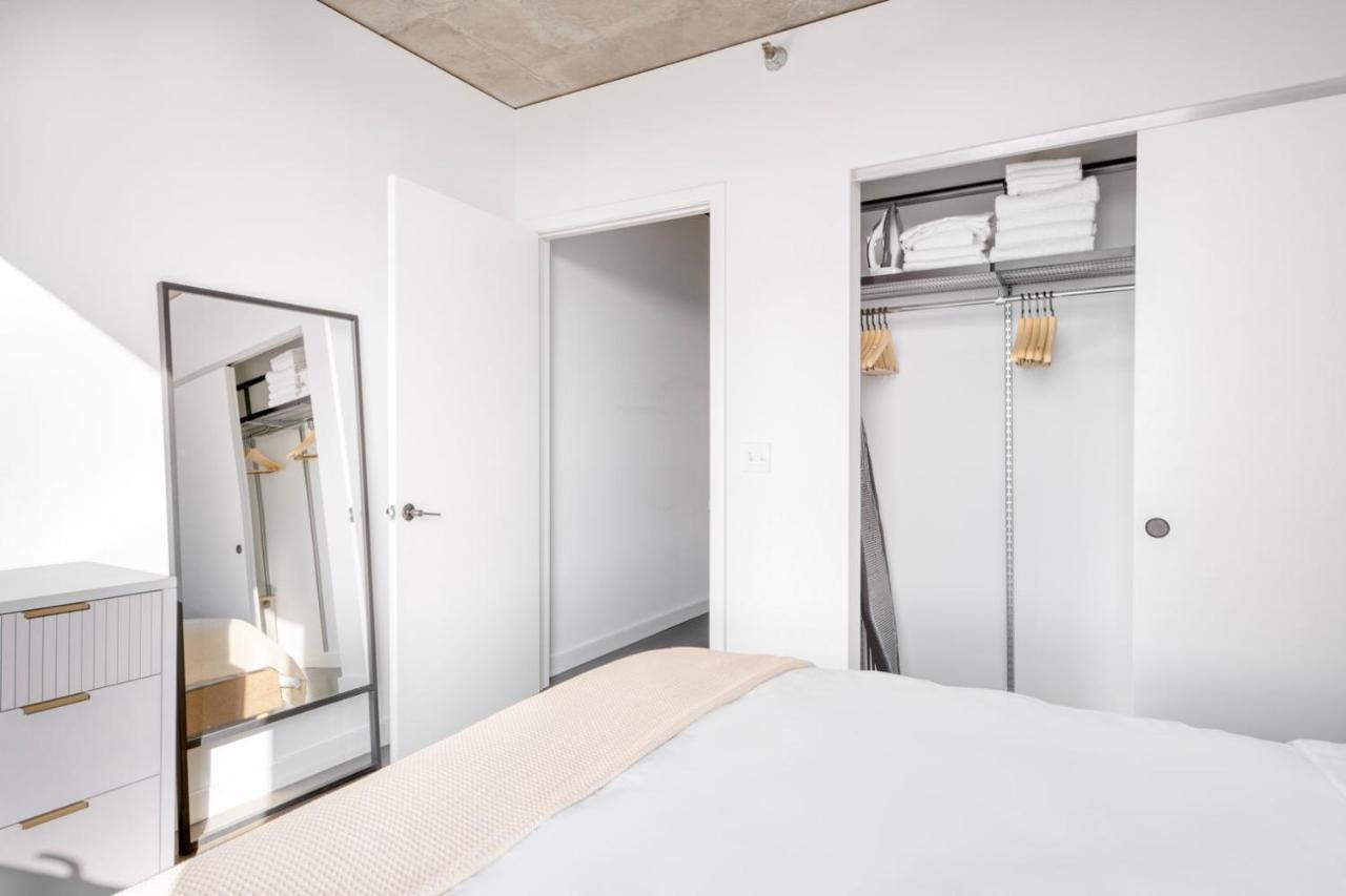 Near North 1br W Doorman Wd Gym Nr I-90 Chi-872 Apartment *