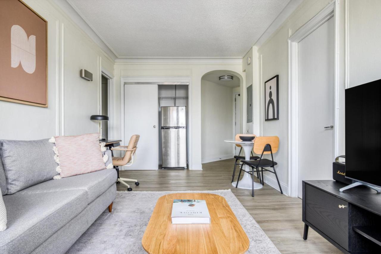 Gold Coast 1br W Doorman Gym 2 Blocks To L Chi-550 Apartment Chicago