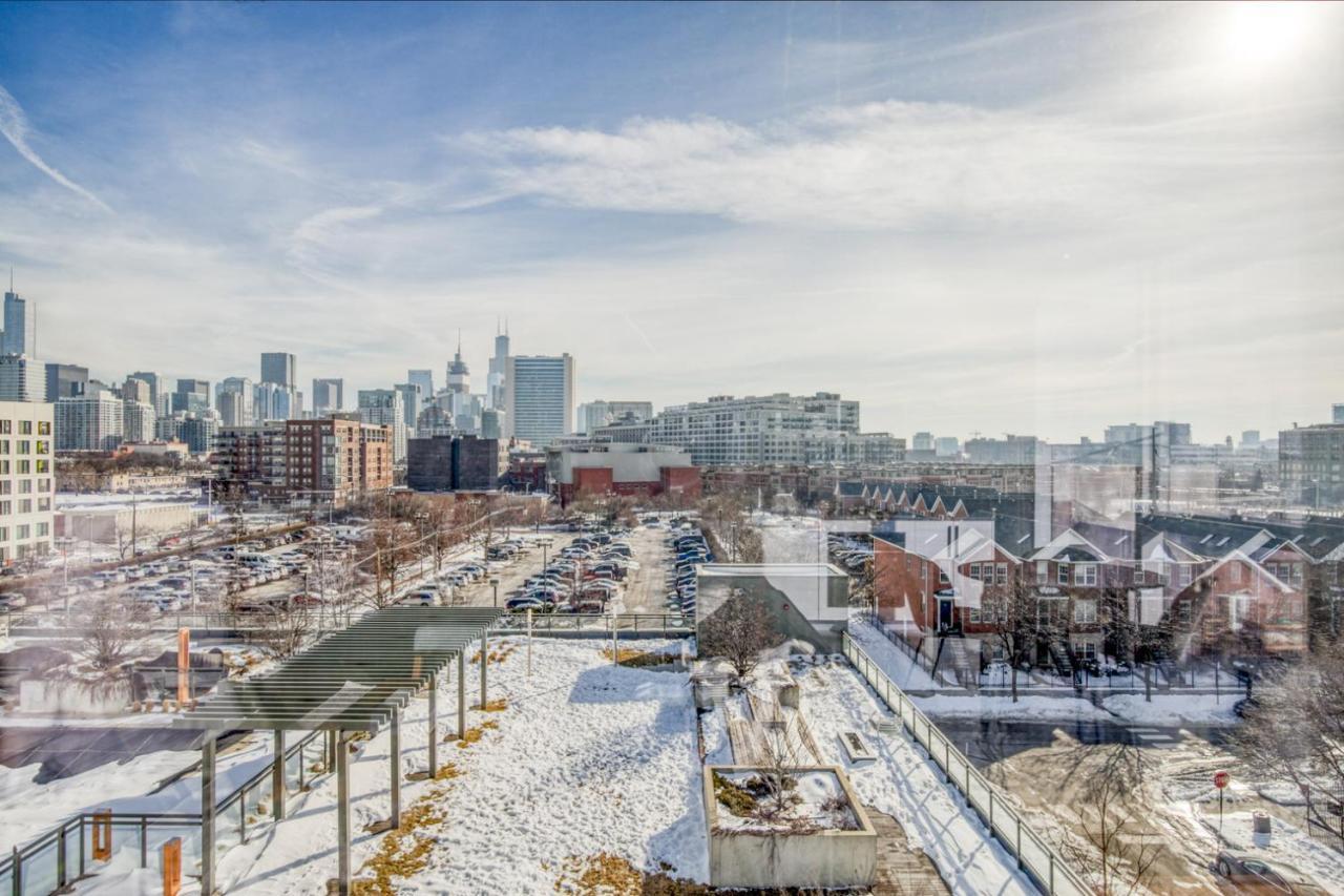Apartment Near North 2br W Roof Gym Nr Red Line Chi-580 *