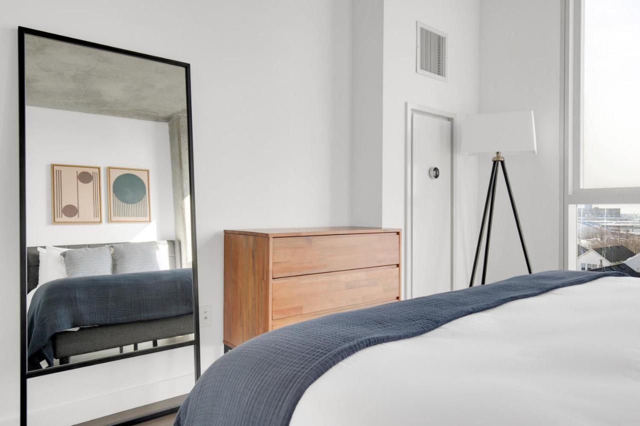 Apartment Near North 2br W Roof Gym Nr Red Line Chi-580 *