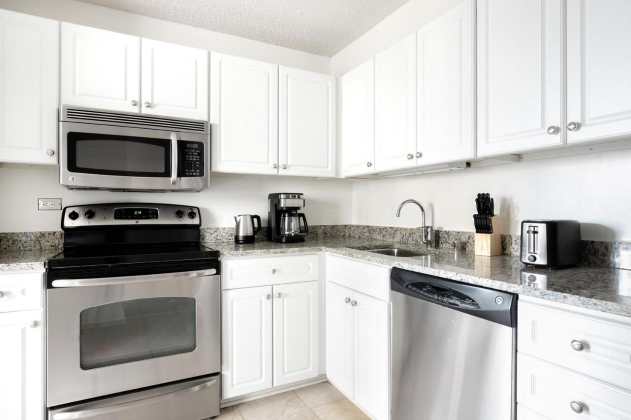 River N 1br W Gym Pool Nr Oak St Chi-270 Apartment Chicago