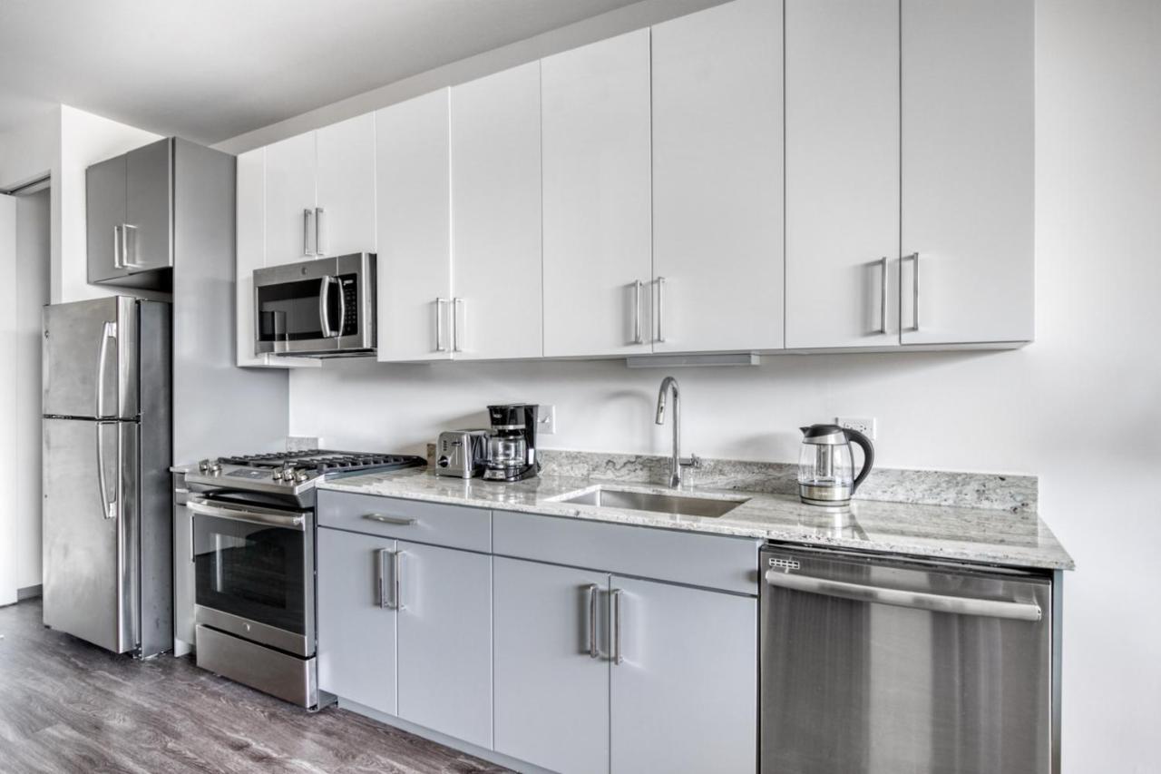 Apartment Logan Sq W Roof Gym 1 Block To L Chi-474 Chicago