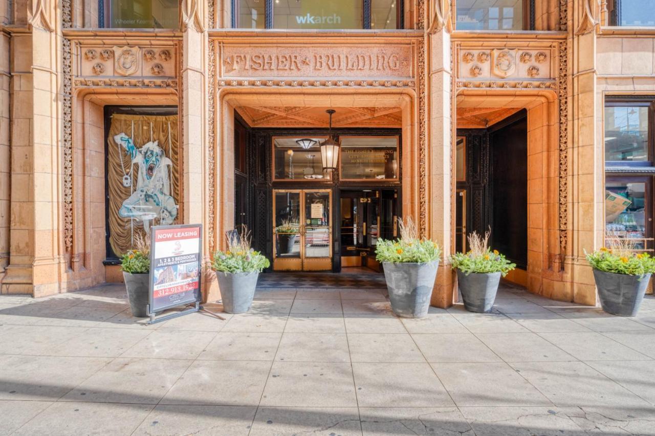Loop 2br W Gym Doorman Same Block As L Chi-674 *