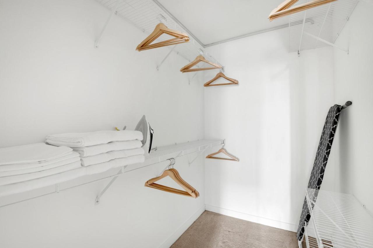 Streeterville 2br W Deck Gym Nr Park Chi-589 Apartment Chicago