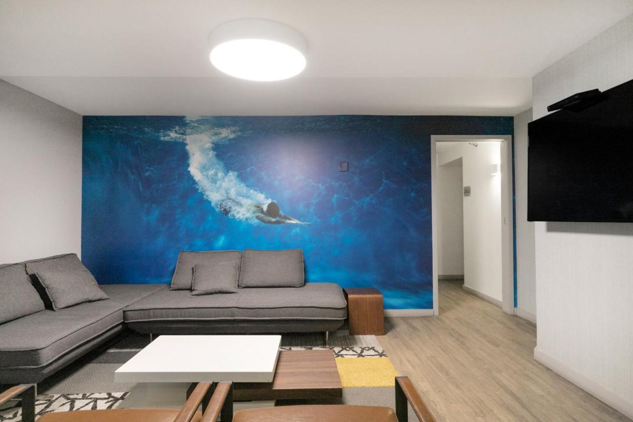 Streeterville 2br W Deck Gym Nr Park Chi-589 Chicago