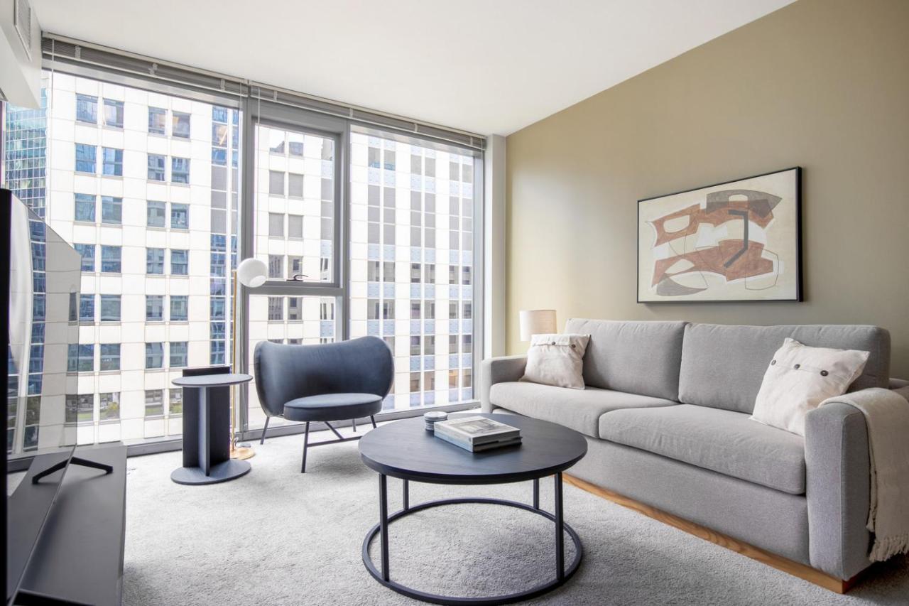 Loop 1br W Gym Pool Lounge 1 Block From L Chi-699 * Chicago