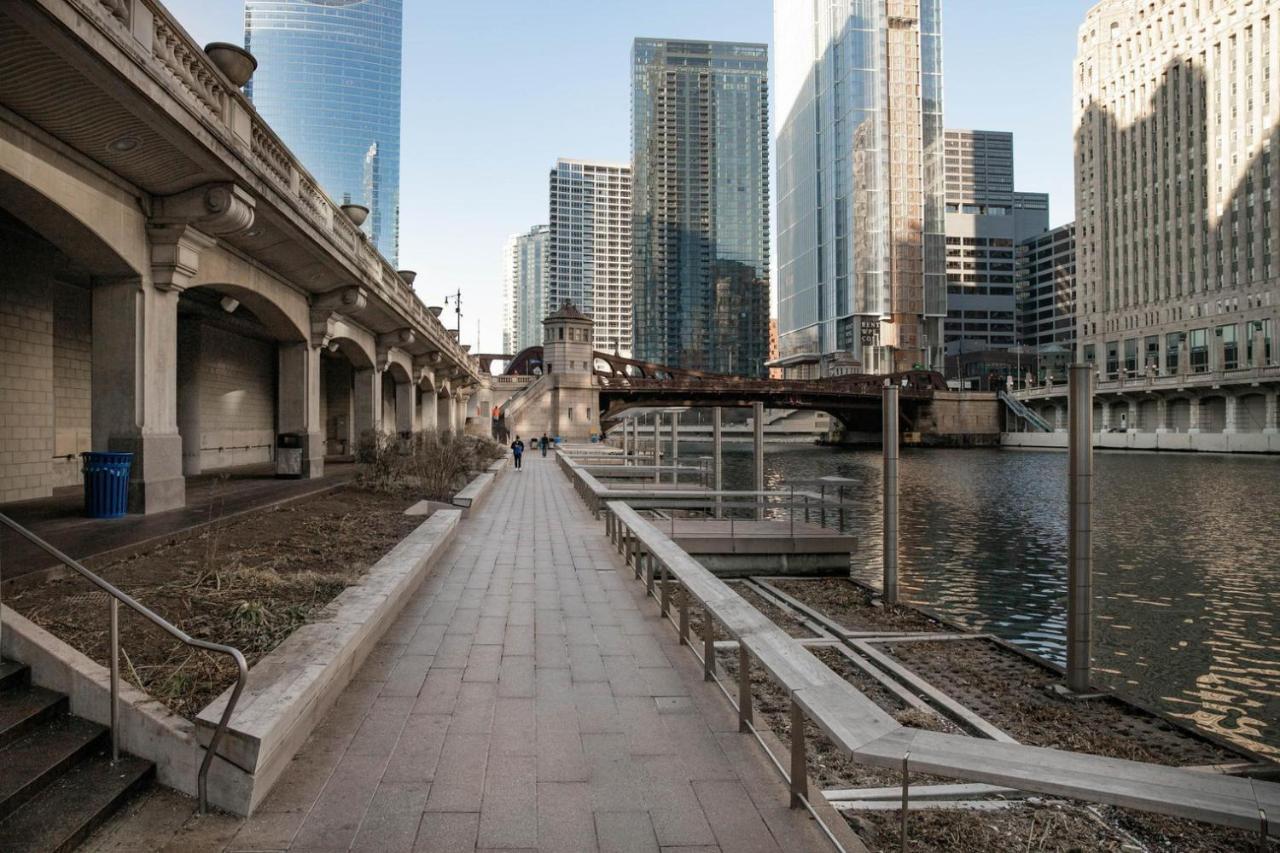 Loop 1br W Gym Pool Lounge 1 Block From L Chi-699 Apartment Chicago