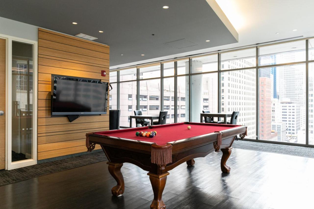 Loop 1br W Gym Pool Lounge 1 Block From L Chi-699 *
