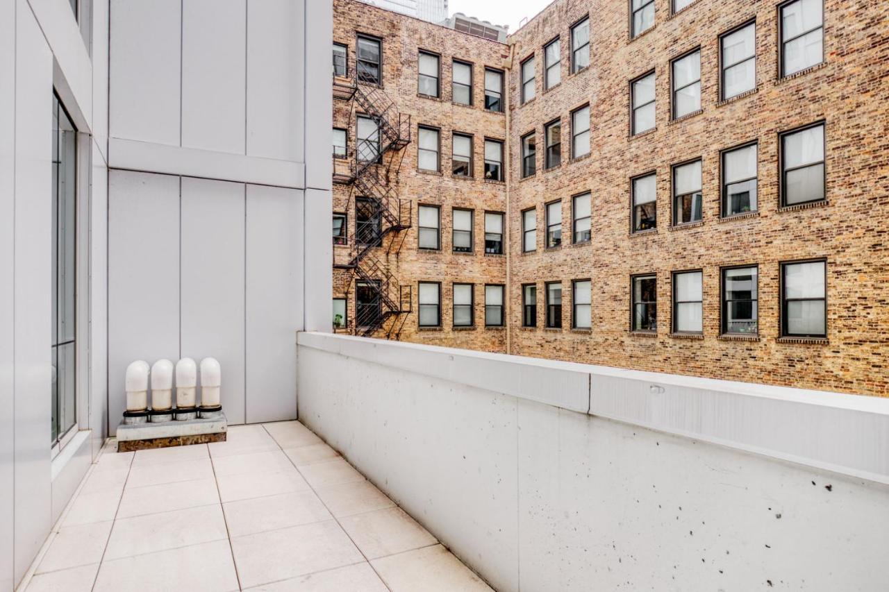 River North 1br W Gym Coffee Shop Nr L Chi-954 Apartment *