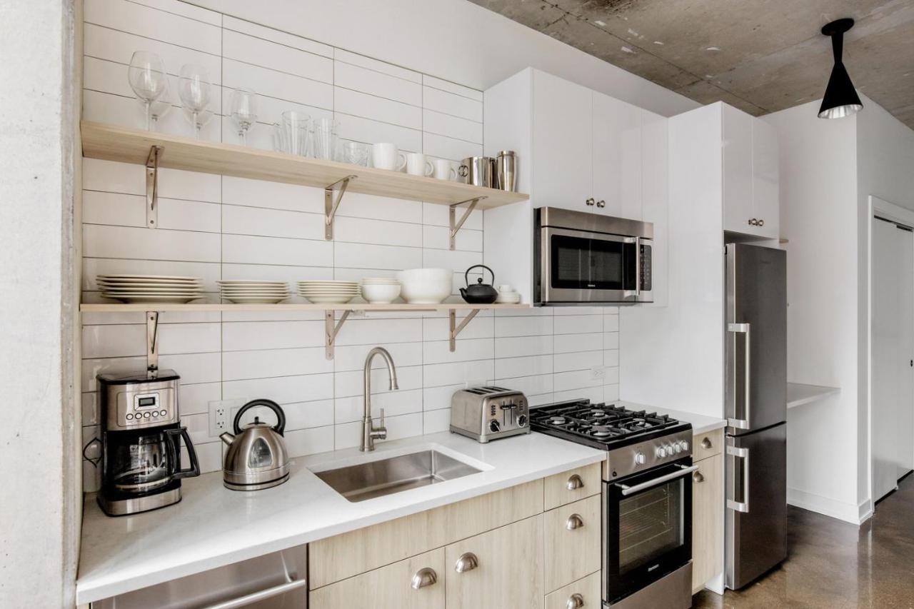 River North 1br W Gym Coffee Shop Nr L Chi-954 Apartment Chicago
