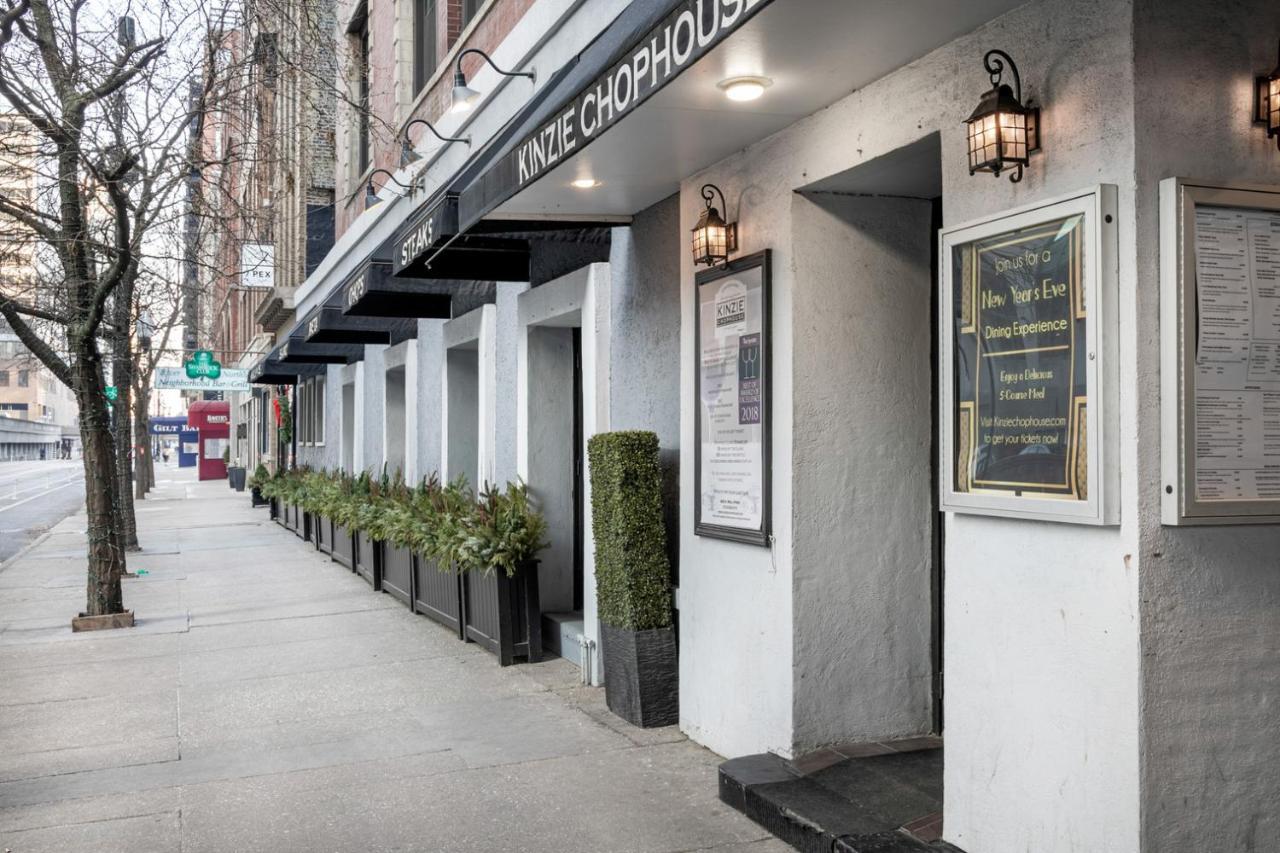River North 1br W Gym Coffee Shop Nr L Chi-954 Apartment Chicago