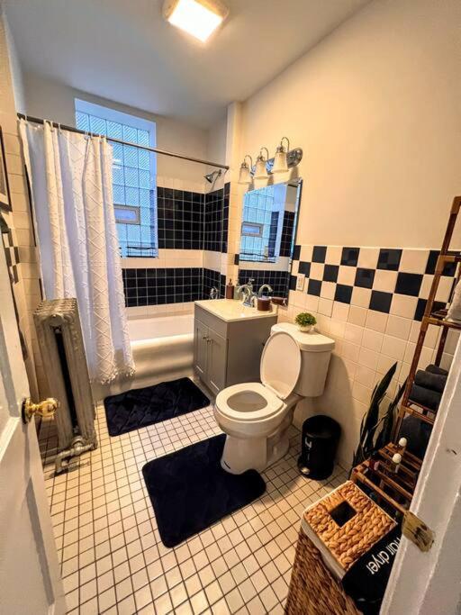 Apartment Modern Vintage 2br Walkable To Dining & Lakefront Chicago