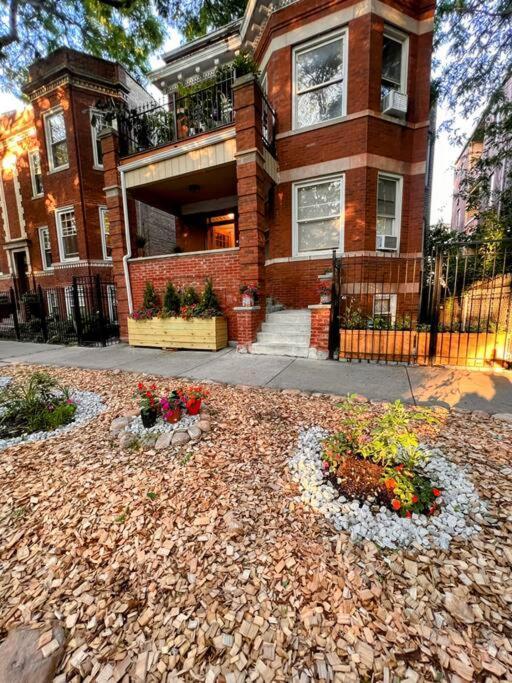 Modern Vintage 2br Walkable To Dining & Lakefront *